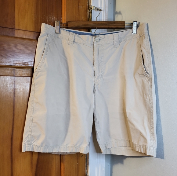 Columbia Men's Flat Front Casual Shorts - Picture 1 of 7